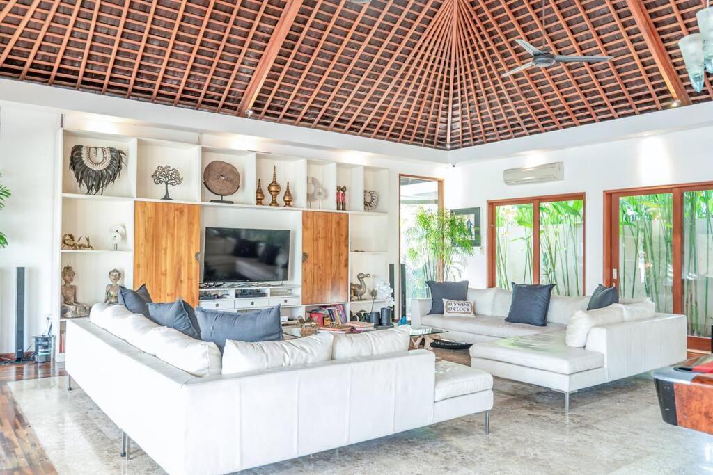 Villa Mimpi Nyata Canggu (Bali) Exterior photo